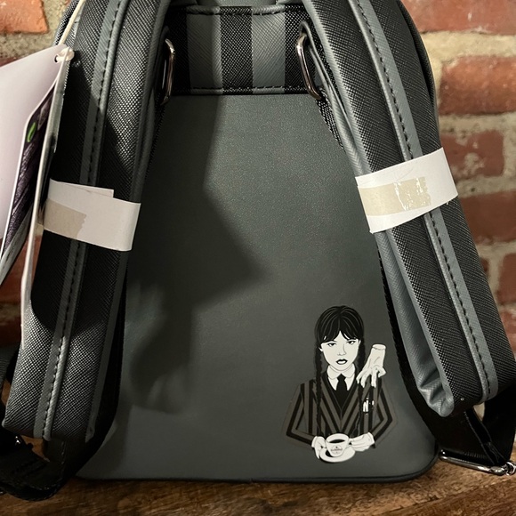 Lounge fly backpack, Wednesday, Addams, new with tags just a great fun backpack - Picture 2 of 8
